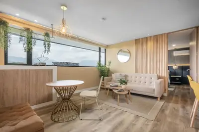 Image de Go Living 407 · Stylish Luxury 2bd Apt -2ac by Housy Host