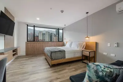 Image de Go Living 1307 · Modern Loft apt, kitchenette & Ac by Housy Host