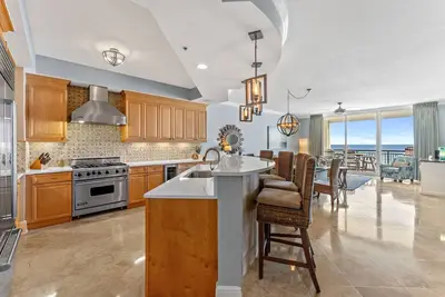 Image de Bella Riva 203 | Oceanfront | Sleeps 10 | Grill | Viking Appliances