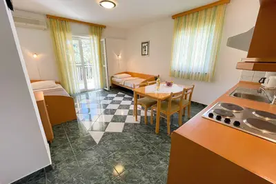 Image de Apartment for 4 people in a beautifull Villa with a pool