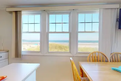 Image de Cottages by the Sea #1 by Bayley Vacation Rentals