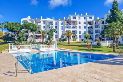 Image de Homely 3 bedroom apt in Riviera close to beach