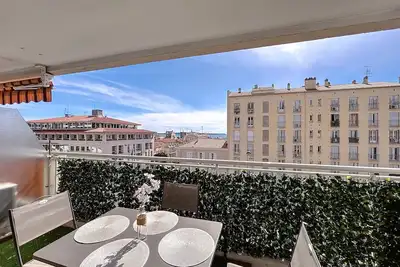Image de Cannes : appart Louis blanc marche forville en centre ville avec terrasse