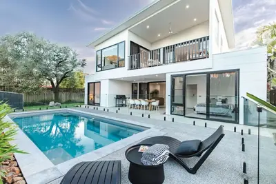 Image de The Dūne - 4 Br w/ Private Pool - 100m to Beach