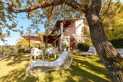 Image de Villa Chiara is a prestigious and comfortable villa with a stylish interior