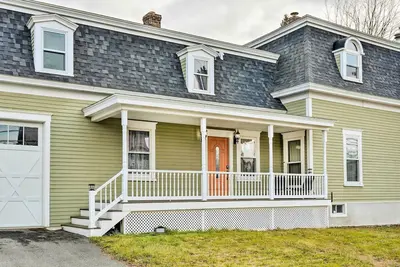 Image de Downtown Lancaster French Victorian Gem!