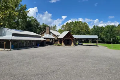 Image de 7. gorgeous creekfront lodge
