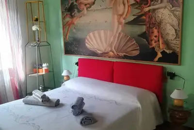Image de The most glamorous lounge in downtown: romantic sensory and rock!