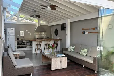 Image de Gated community, 3 suites, gourmet space with barbecue.