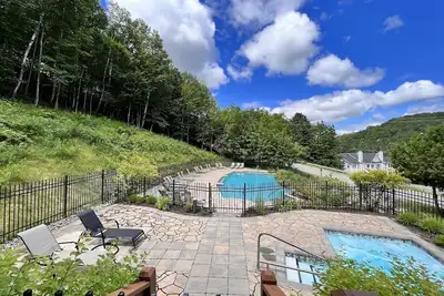 Image de Studio Kona à 5 km De Ski Mint-Tremblant