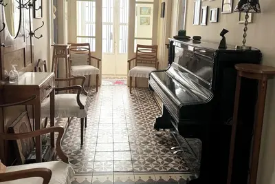 Image de Mary's Central Beachside Mansion- with large Terrace and Balcony