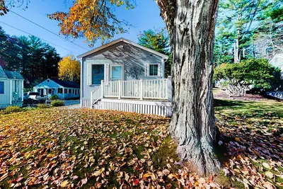 Image de Hospitable house with central Ac, washer/dryer, patio, & pool table