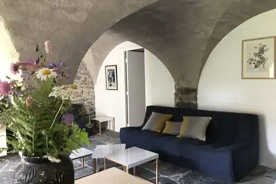 Image de Appartement dans chalet authentique, cœur du village, 200 m des pistes, 78 m²