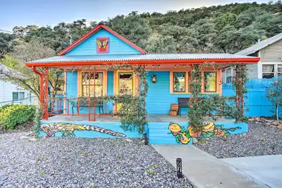 Image de Colorful Bisbee Home w/ Patio ~ 1 Mi to Dtwn!