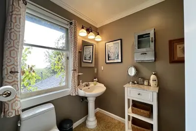Image de Napa Valley Oasis - Fully furnished large home rental for lease!