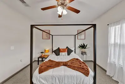 Image de Quiet Boho oasis-1 bedroom
