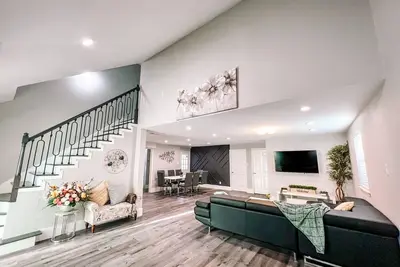 Image de The beautiful home away from home - 4 beds/4 baths