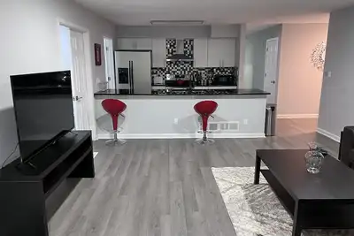 Image de Modern & Renovated 3 bedroom delight, near Stone Mountain 25 mins from Metro Atl