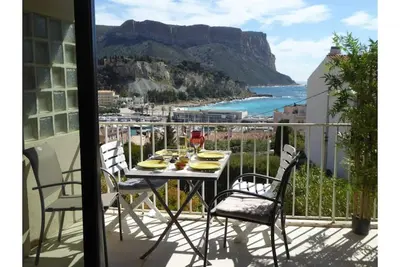 Image de Superb sea view, appt 2ch 'La Rade'Avenue Amiral Ganteaume, Parking.