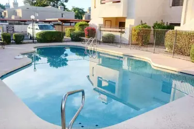 Image de Old Town Condo Paradise | Pool | Hot tub | Location