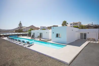Image de Casa Conil – 25m Heated Pool, Jacuzzi & Views of Fuerteventura + Los Lobo