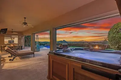 Image de Scottsdale Sunset Retreat | Patio, Spa  & Views
