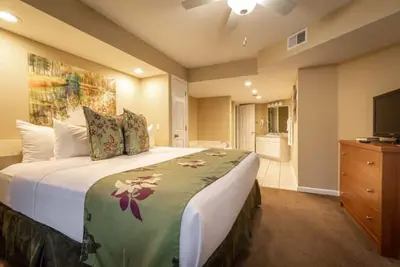 Image de Resort Style! +Sleeps 10+ 3bd/3ba Super Location Near Strip!