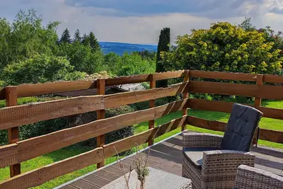Image de Witch's cottage with charm and wonderful views
