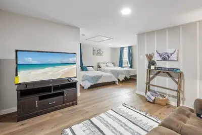 Image de Western Studio w/private patio 5 min from Hobby Airport! !