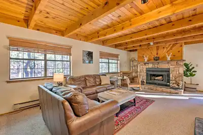 Image de Family Cabin w/ Hot Tub: 1 Mi to Angel Fire Resort