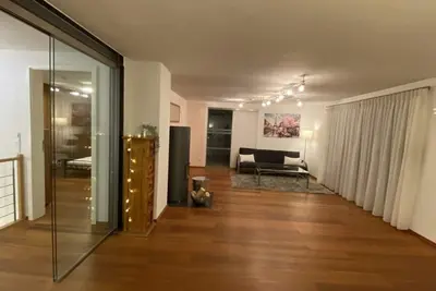 Image de Vacation apartment (upper floor) with 120 sqm - in a quiet location - with balcony