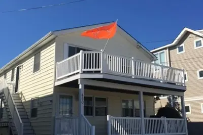 Image de Avalon 3br in amazing location; walk to beach and town; pet friendly