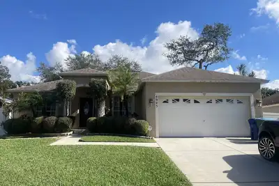 Image de Very cute Pool Home close to beaches!