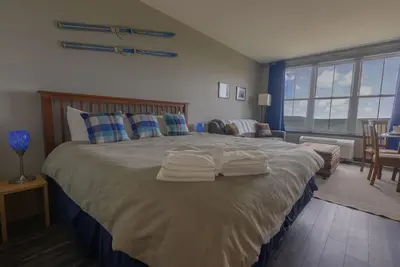 Image de Es 224 - Inviting, bike-in/out Village studio perfect for your summer getaway!