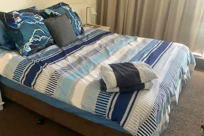 Image de Oceanfront sleeps 14 great location marine themed apartments