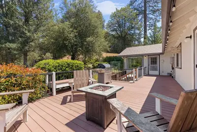 Image de Whispering Pines near Bass Lake W Arcade!