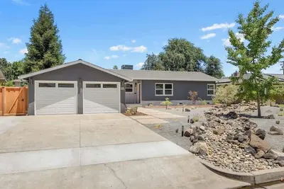 Image de Visalia Family Home | Ev Chargers