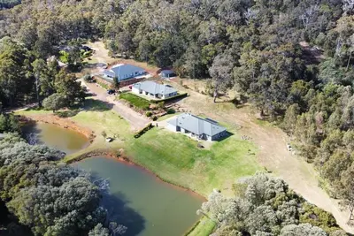 Image de Wildgreen Villa Lakeside Hideaway in Winery Estate
