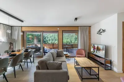 Image de Appartement de 103m² avec 4 chambres et 4 salles de bains, 8 personnes