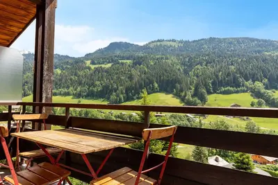 Image de Appartement 6 personnes, vue sur les Aravis.