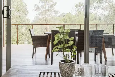 Image de Kookaburra - Private One Bedroom Cottage with Lake View