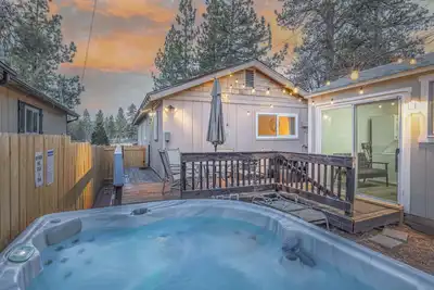 Image de Serenity Retreat near Lake with Hot Tub, Games Room, and Fenced Backyard