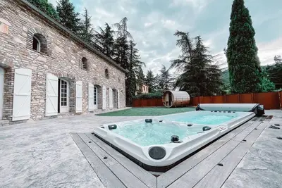Image de Mas du Dragon - 8 personnes piscine