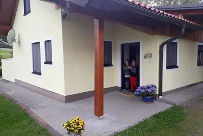 Image de Ferienhaus am Badesee - Holiday home\/3 bedrooms\/bathroom, Wc
