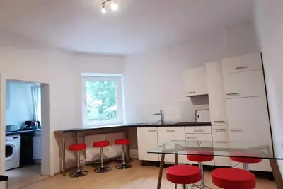 Image de Modern living in a perfect location!