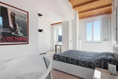Image de Studio \"Serra Monolocale\" avec Terrasse & A/C