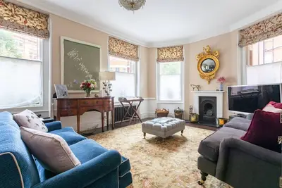 Ashley Gardens by onefinestay