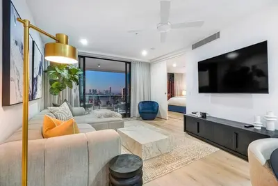 Image de Avalon - 2 Bed Condo Pool, Spa, Steam, Gym, Cinema