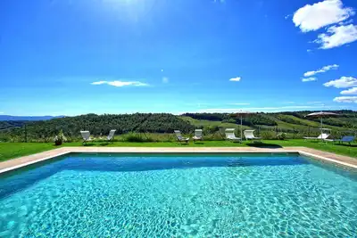 Image de Pesa, Montauto - Appartement de vacances avec piscine près de San Gimignano