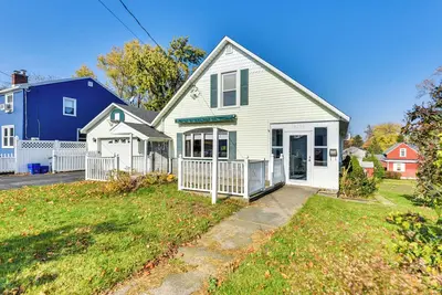 Image de Cozy Lewiston Home < 10 Mi to Niagara Falls!